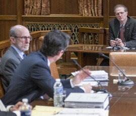 February 20, 2018 – Senator Hutchinson attended a Senate Appropriations Committee hearing where he received testimony from the Treasury and Treasurer Joe Torsella. 02/20/18