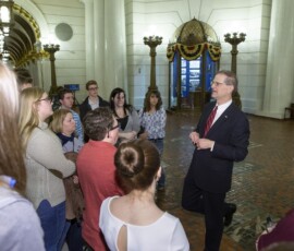April 12, 2019 – Senator Hutchinson met with students and teachers from Warren Area High School during their trip to the Capitol for a history club field trip. 04/12/19