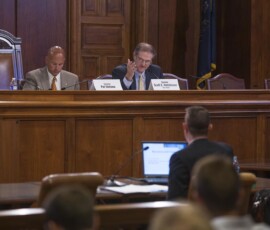 August 20, 2015 – Senator Hutchinson questions a testifier at a joint Senate State Government Committee and Senate Finance Committee hearing. 08/20/15